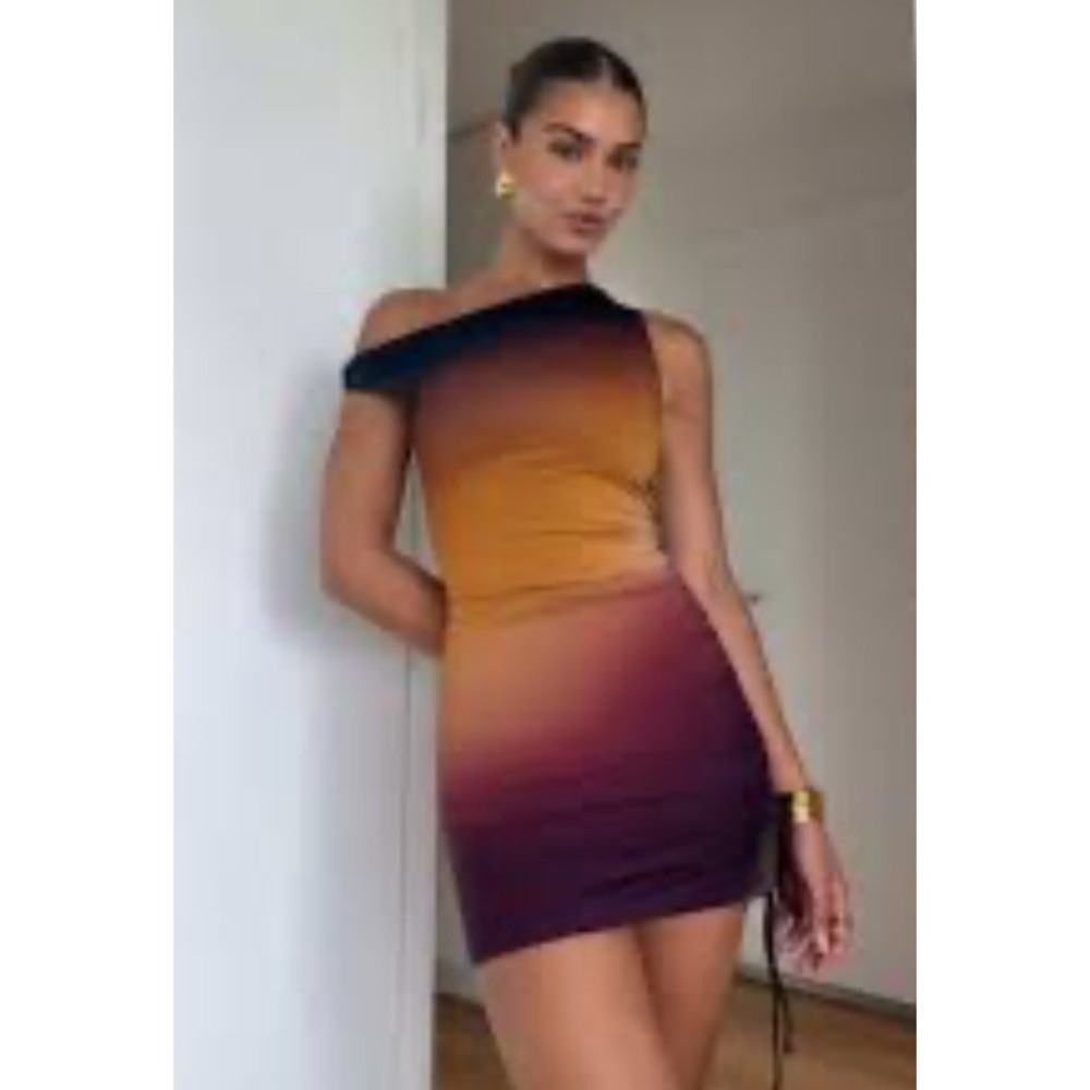 White Fox NWT TRIP OF A LIFETIME MINI DRESS AUBURN GLOW OMBRÉ BODYCON RUCHED Sm